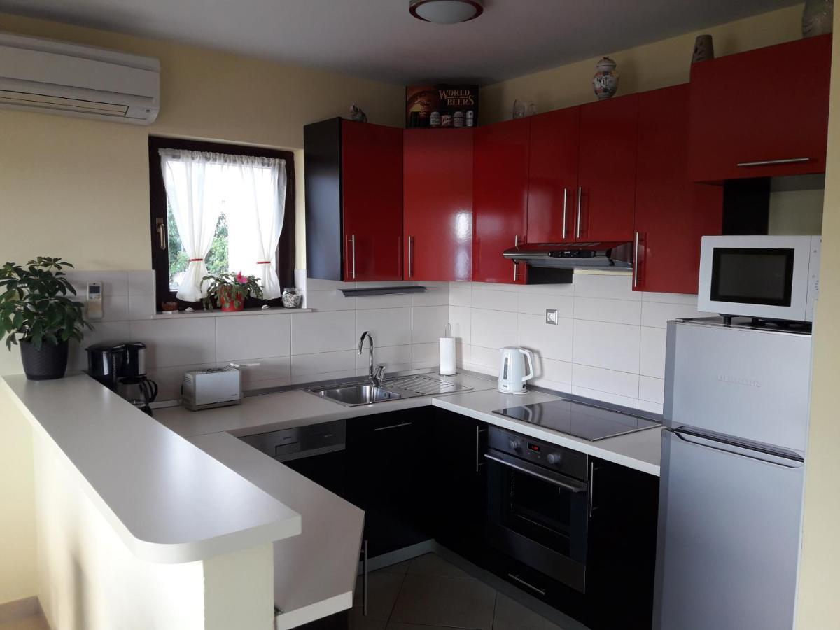 Apartments Gracia & Toni โตรกีร์ ภายนอก รูปภาพ